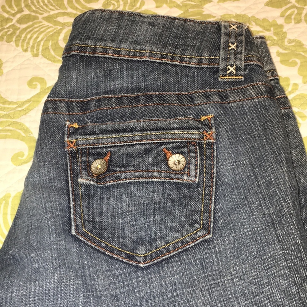 Capris - Picture 3 of 3